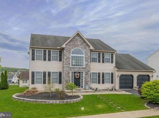 225 N Sandy Ln, Reading, PA 19608