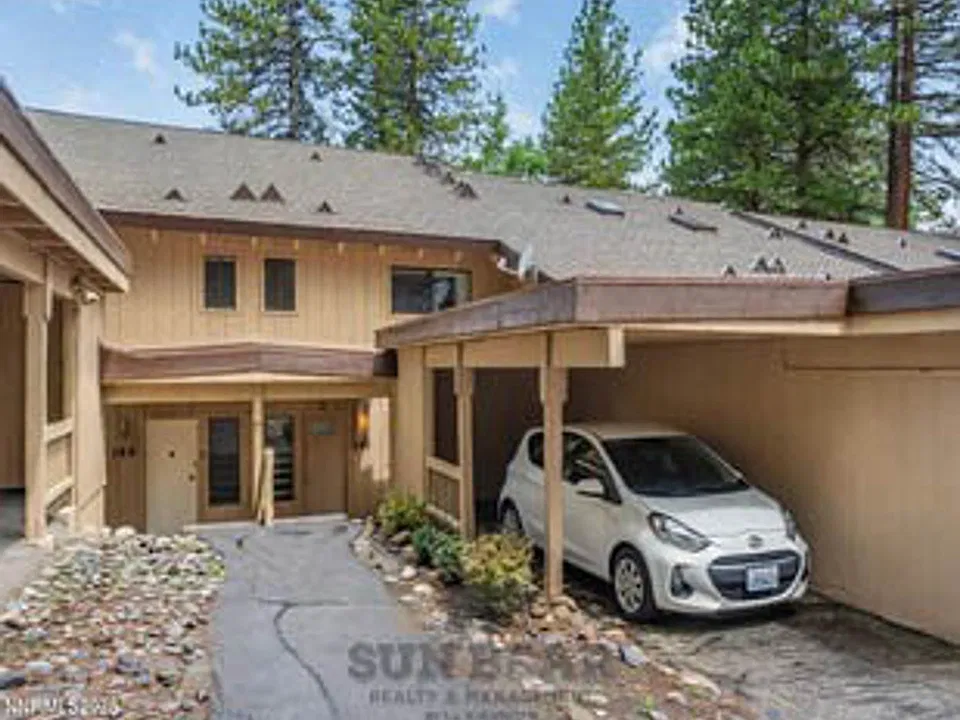 321 Ski Way #187