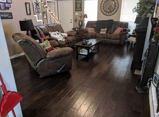 5861 N Cape Dr, Chandler, TX