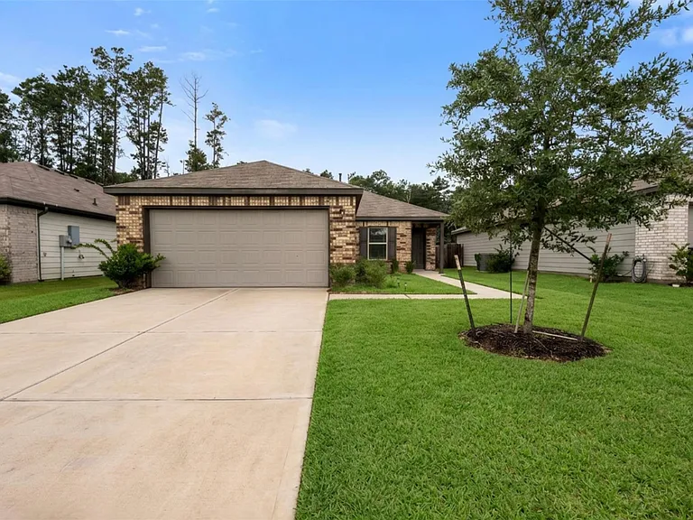 10061 Spring Creek Rd — Photo 1