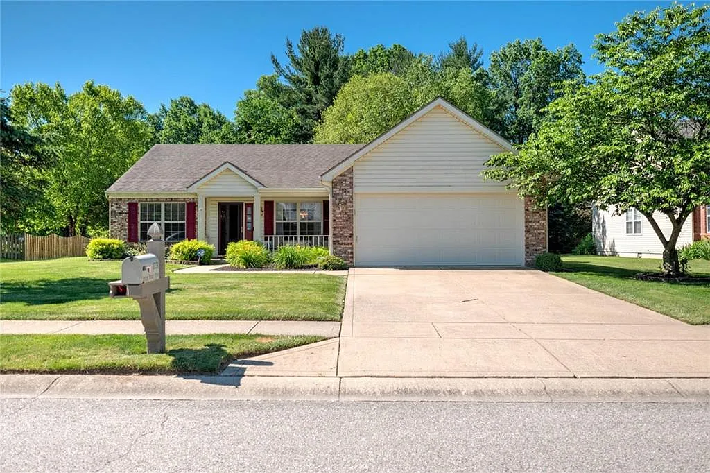 1731 Spring Beauty Dr photo 1