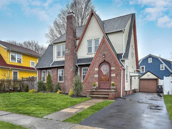 20 Rosewood Ave, Cranston, RI 02905