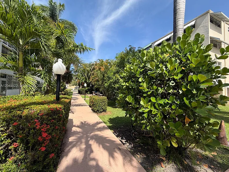 1333 E Hallandale Beach Blvd #119 — Photo 12