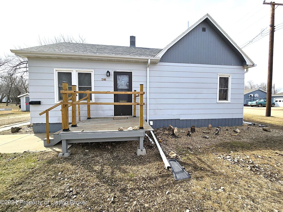 1st image of 401 4th Ave E