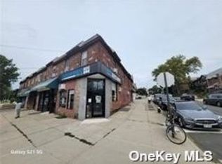 192-21 47th Ave, Flushing, NY 11358