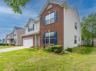 124 Smith Rock Dr, Holly Springs, NC 27540