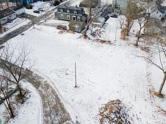 2nd image of 46 Auburn Pl