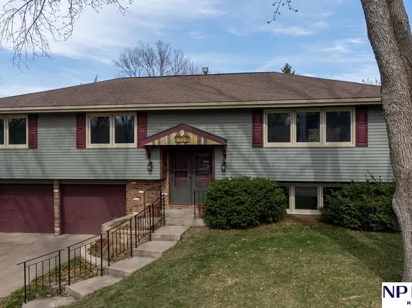 1716 Pinedale Ave, Lincoln, NE 68506