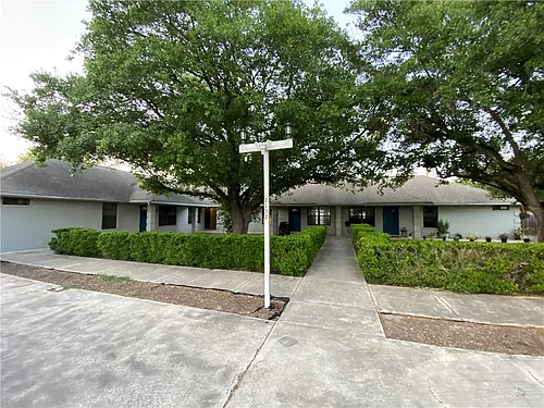 2132 W Iris Ave #2 Photo 1