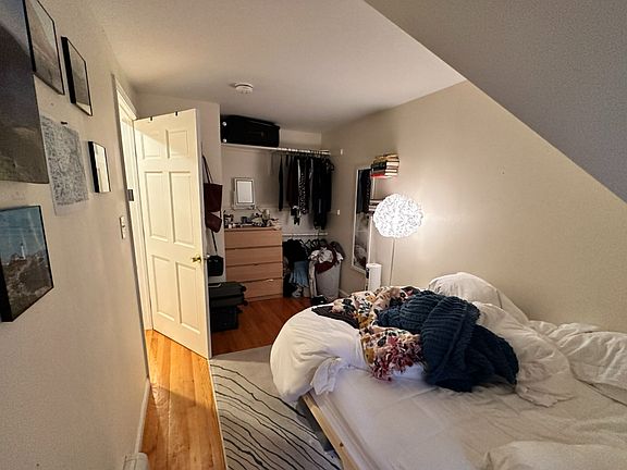 4th image of 28 Phillips St #M1