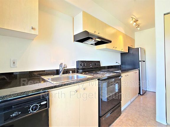 5th image of 2824 Grand Ave Unit A610