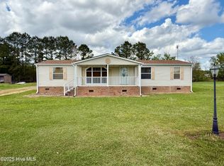 5050 Bear Grass Rd, Williamston, NC 27892