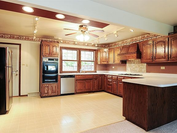 2nd image of 15657 Laramie Ave
