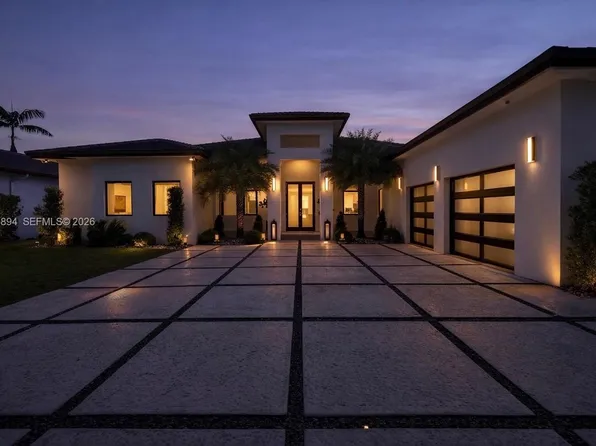 13520 SW 36th St, Unincorporated / Dade County, FL 33175