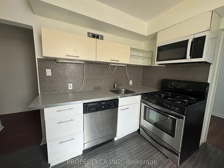 22 Brad St #6 — Photo 12