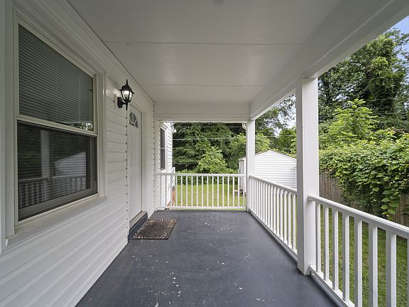 4th image of 4230 Fayette Cir