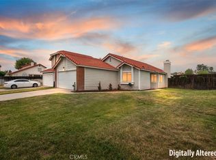 27870 Fieldstone Dr, Highland, CA 92346
