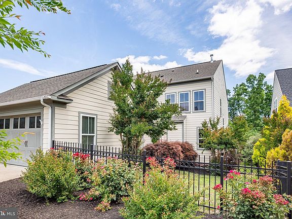 4th image of 1205 Hearthstone Dr
