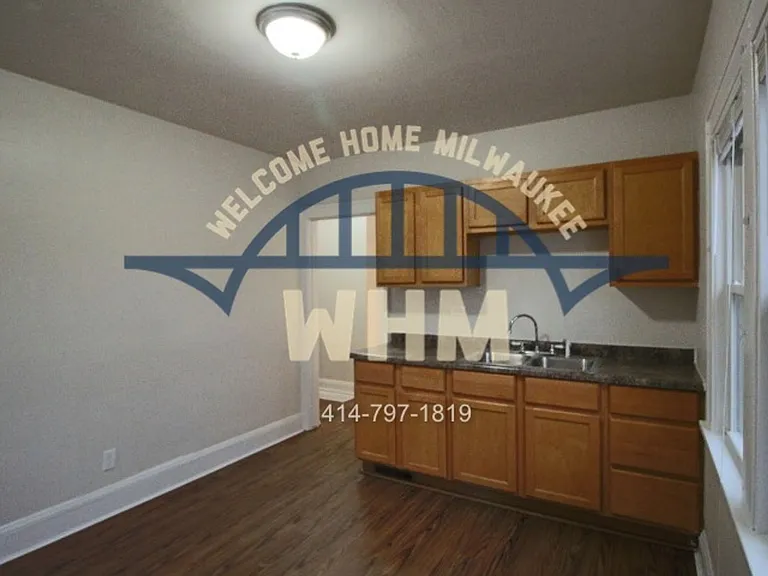 221 W Ring St — Photo 8