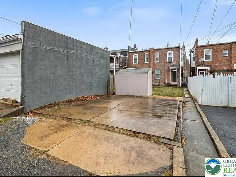 717 W Broad St #2 — Photo 12