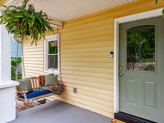 5th image of 110 Sadler Ct