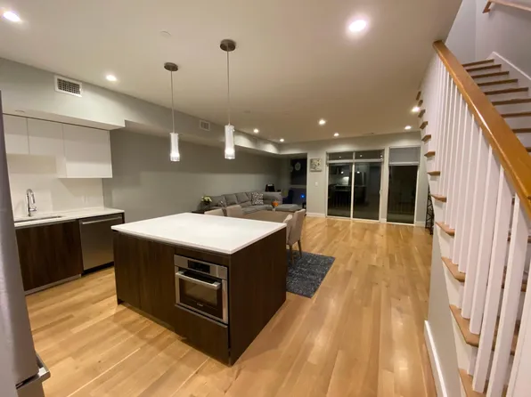 260 Beacon St #205, Somerville, MA 02143