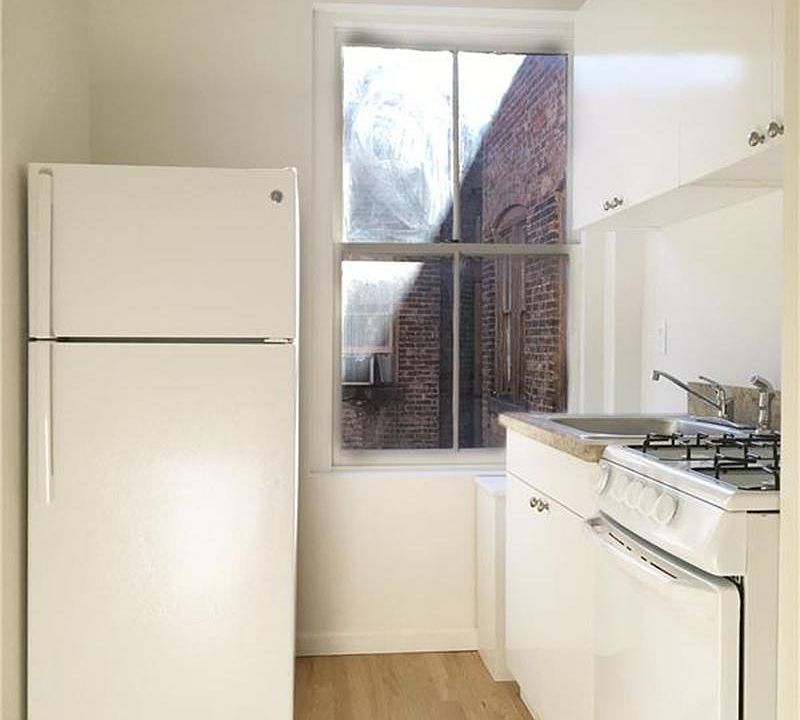1st image of 408 E 65th St APT 6A