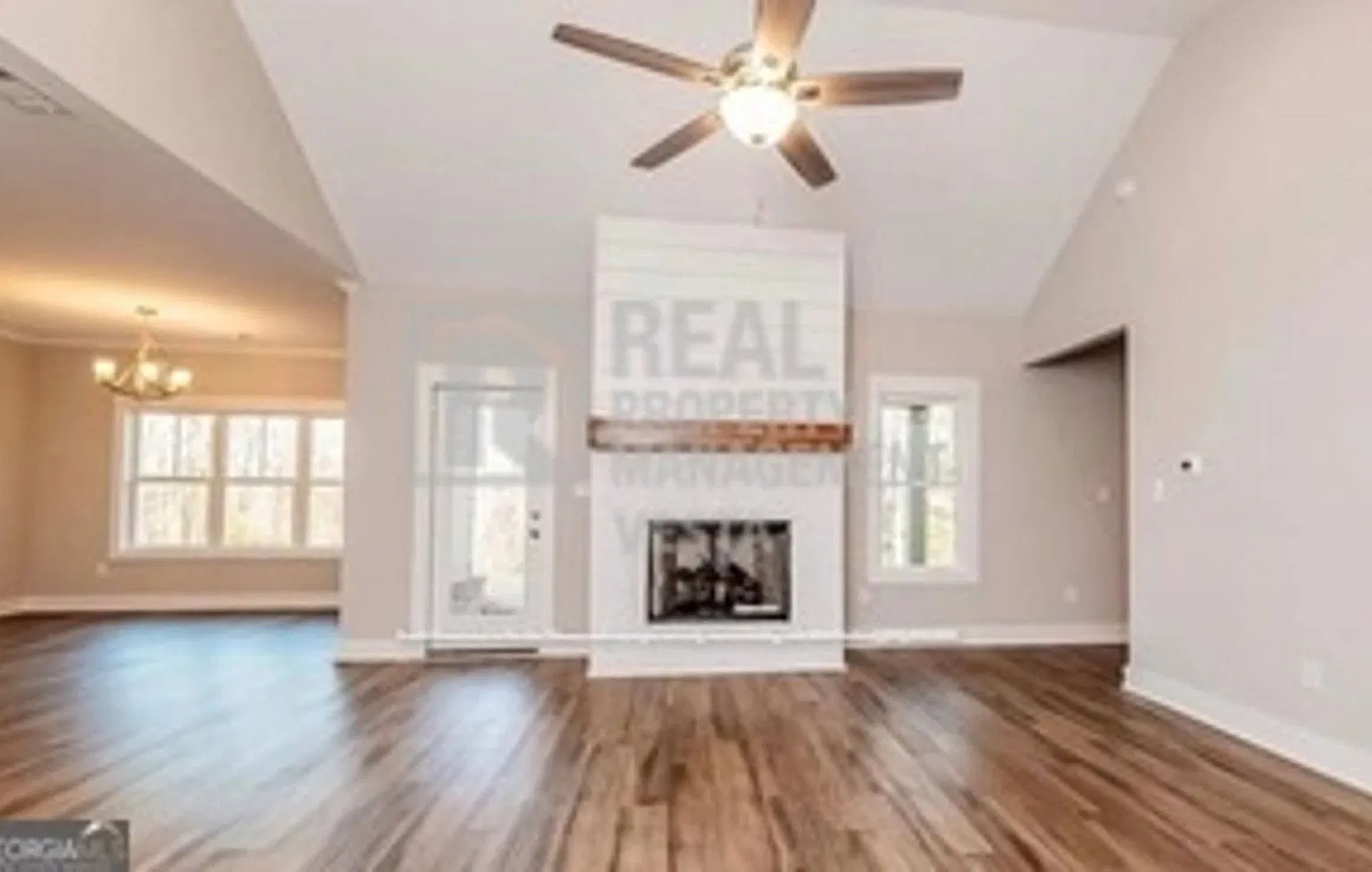 4 bed, 3.5 bath, 2836 sqft, $3,500 — Photo 3