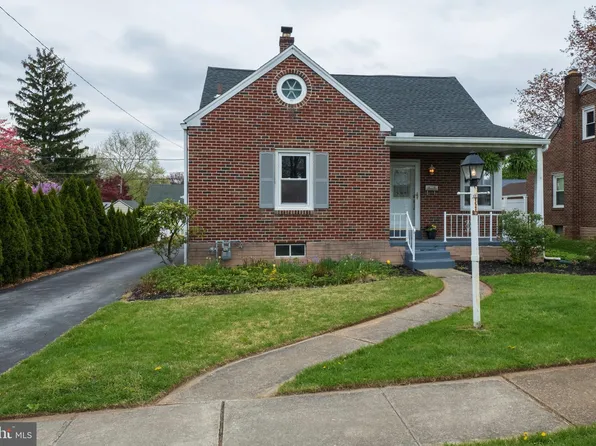 1366 Kenhorst Blvd, Reading, PA 19607