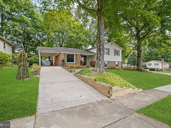 4th image of 14401 Butternut Ct