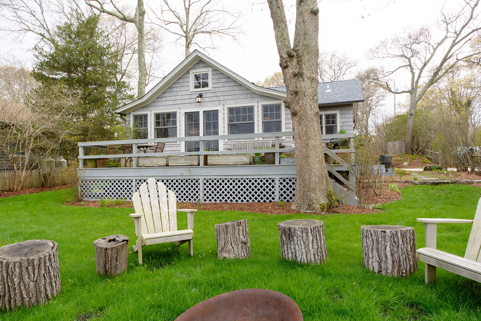 40 Fresh Pond Ln, Southampton, NY 11968 Out East