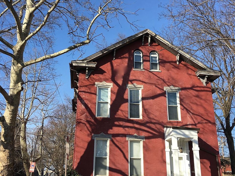 5973 Alder St. Exterior