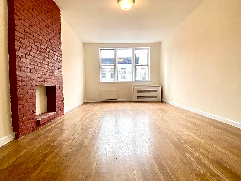 431 E 83rd St #4D — Photo 1