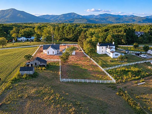 5th image of 2652 Fancy Farm Rd