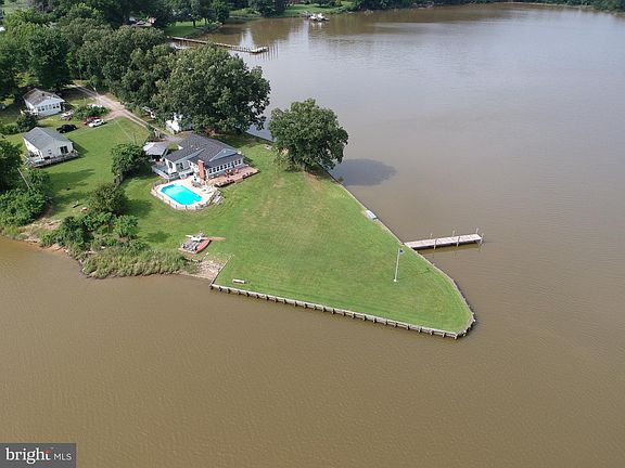 2nd image of 470 Buena Vista Dr
