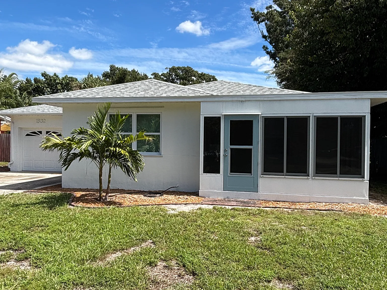 2 bed, 1000 sqft, $2,200 — Photo 1