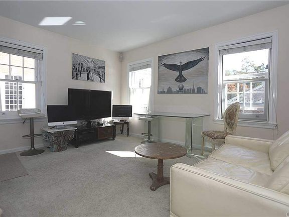 2nd image of 1392 Old Northern Blvd