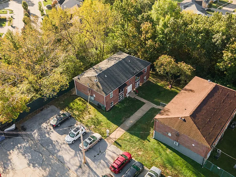 334 Mount Everest Dr — Photo 17