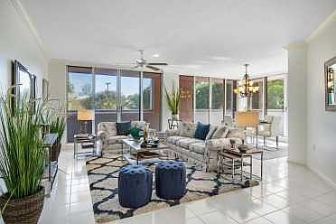 Home For Sale In The Landings