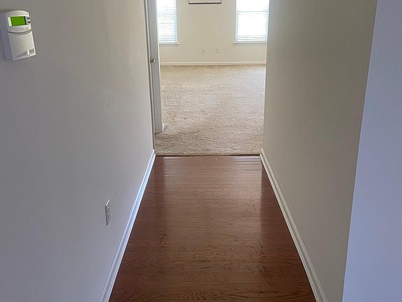 2nd image of 104 Alexandreas Ct #13