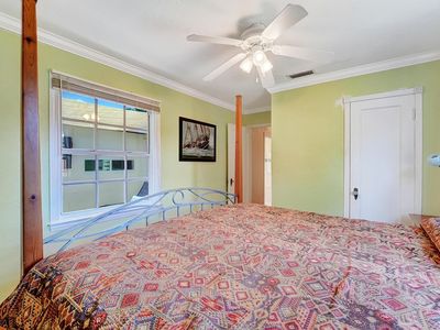 946 Paseo Morella, West Palm Beach, FL, 33405