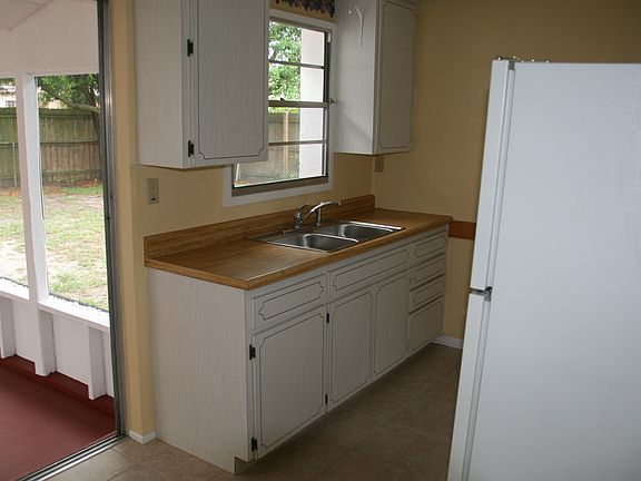 3rd image of 6006 W Hanna Ave