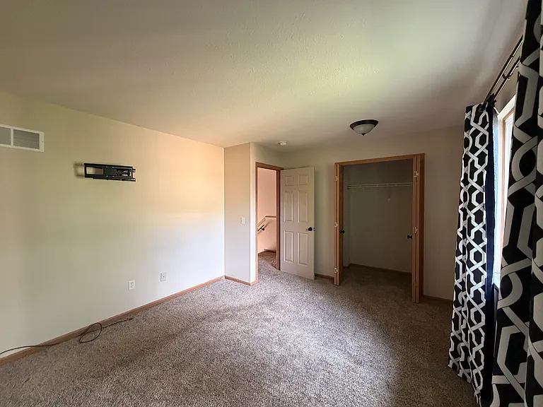 360 Lincoln St SW #E — Photo 17