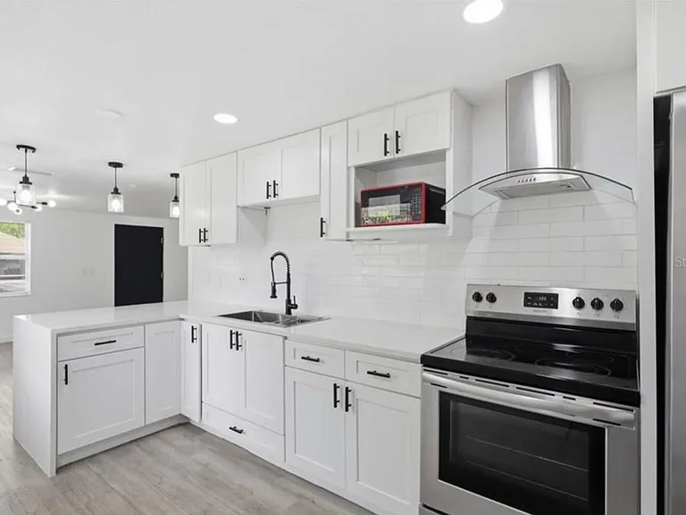 1723 E Idell St — Photo 9