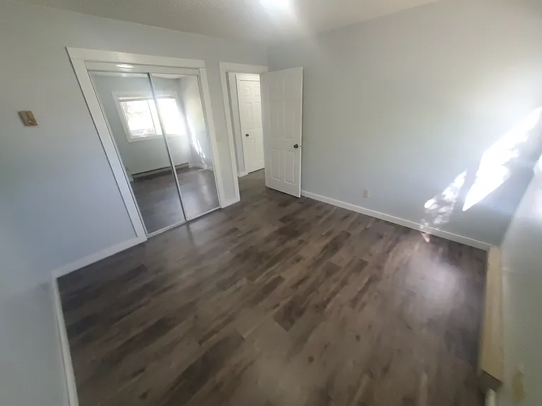 904 Hill St #214 — Photo 12