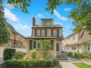 3822 Clearview Expy, Flushing, NY 11361