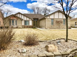 32042 Di Stefano Ct, Fraser, MI