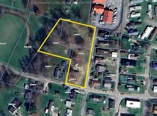 3409 Mossman Ave, Point Pleasant, WV 25550