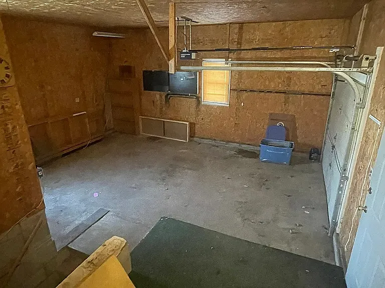 Attached Garage