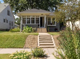 1095 Cherokee Ave, West Saint Paul, MN 55118